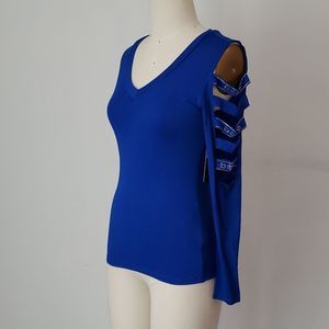 🆕️bebe🆕️ Cold shoulder long sleeve top. Size S